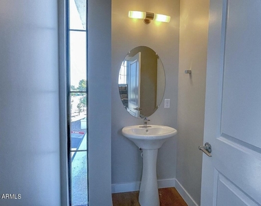 3215 E Flower Street - Photo Thumbnail 38
