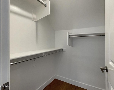 3215 E Flower Street - Photo Thumbnail 50