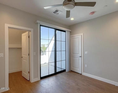 3215 E Flower Street - Photo Thumbnail 51