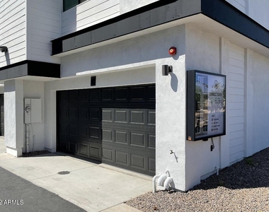 3215 E Flower Street - Photo Thumbnail 58