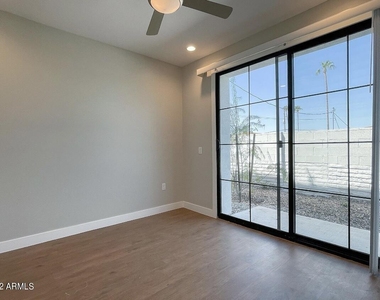 3215 E Flower Street - Photo Thumbnail 19