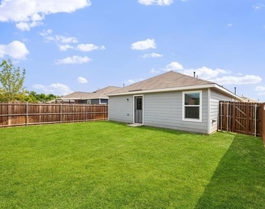7509 Gray Wolf Lane - Photo Thumbnail 26