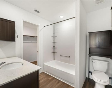 7509 Gray Wolf Lane - Photo Thumbnail 16