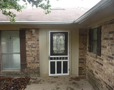898 Ridgeview Road - Photo Thumbnail 1