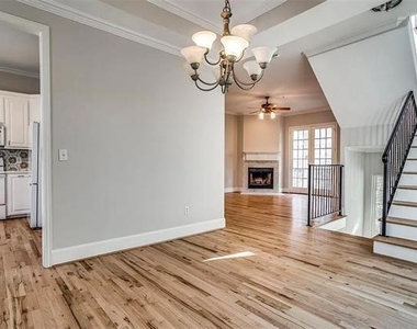 5720 La Vista Drive - Photo Thumbnail 7