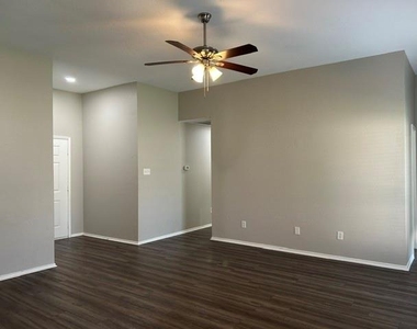 1012 High Crest Drive - Photo Thumbnail 2