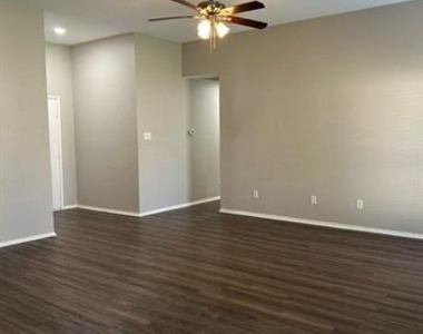 1012 High Crest Drive - Photo Thumbnail 3
