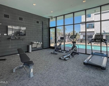 3215 E Flower Street - Photo Thumbnail 8