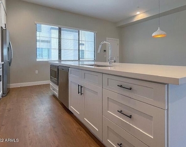 3215 E Flower Street - Photo Thumbnail 30
