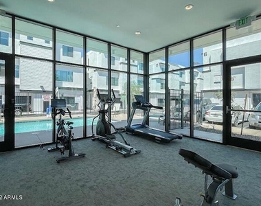 3215 E Flower Street - Photo Thumbnail 7