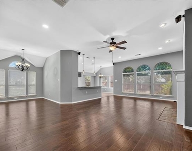 2720 Windstone Way - Photo Thumbnail 3