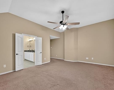 2720 Windstone Way - Photo Thumbnail 12