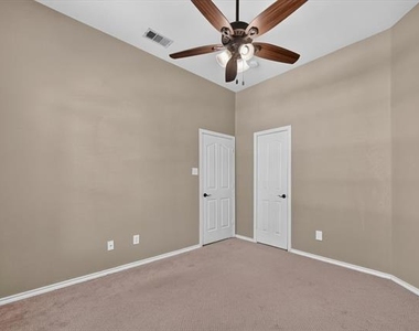 2720 Windstone Way - Photo Thumbnail 25