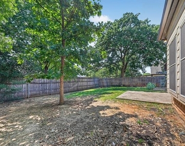 2720 Windstone Way - Photo Thumbnail 29