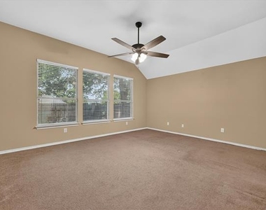 2720 Windstone Way - Photo Thumbnail 14
