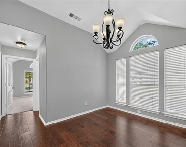 2720 Windstone Way - Photo Thumbnail 11