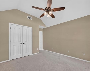 2720 Windstone Way - Photo Thumbnail 21