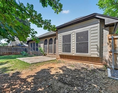 2720 Windstone Way - Photo Thumbnail 30