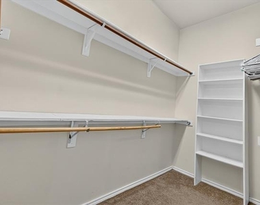 2720 Windstone Way - Photo Thumbnail 18