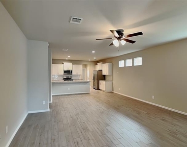 6721 Lake Overlook Drive - Photo Thumbnail 3