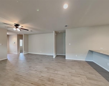 6721 Lake Overlook Drive - Photo Thumbnail 2