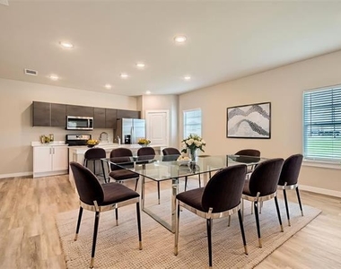 4817 Bullfrog Way - Photo Thumbnail 2