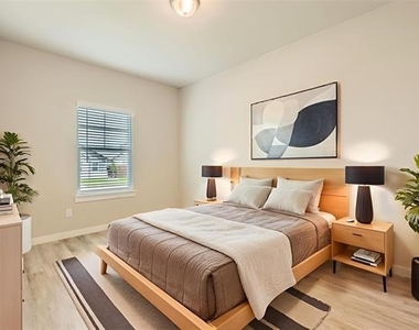 4817 Bullfrog Way - Photo Thumbnail 5
