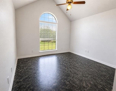 177 County Road 4917 - Photo Thumbnail 12