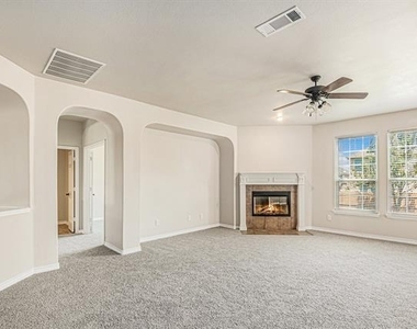 605 Port Royale Way - Photo Thumbnail 6