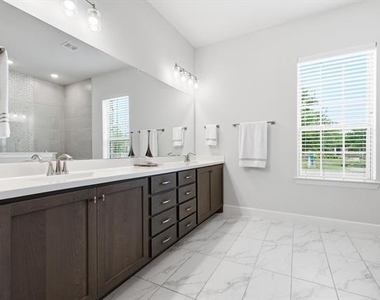 4817 Beaver Creek Drive - Photo Thumbnail 23