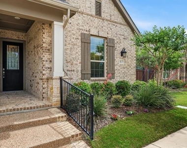 4817 Beaver Creek Drive - Photo Thumbnail 2