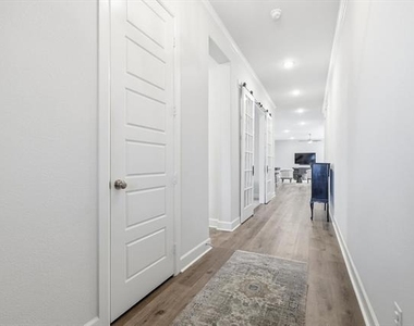 4817 Beaver Creek Drive - Photo Thumbnail 8