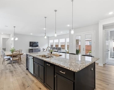 4817 Beaver Creek Drive - Photo Thumbnail 17