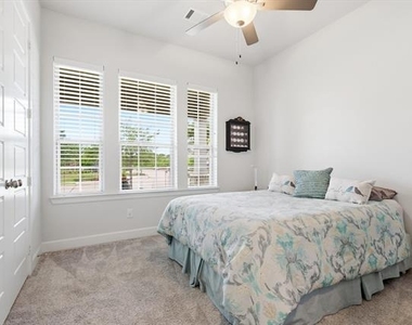 4817 Beaver Creek Drive - Photo Thumbnail 6