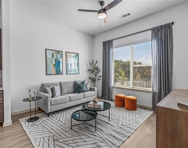 7455 W Camp Wisdom Road - Photo Thumbnail 4