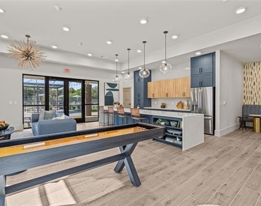 7455 W Camp Wisdom Road - Photo Thumbnail 12