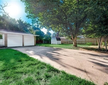 1601 Larkspur Drive - Photo Thumbnail 25