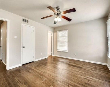 1601 Larkspur Drive - Photo Thumbnail 23
