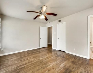1601 Larkspur Drive - Photo Thumbnail 22