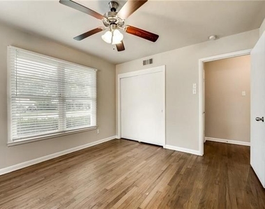 1601 Larkspur Drive - Photo Thumbnail 20