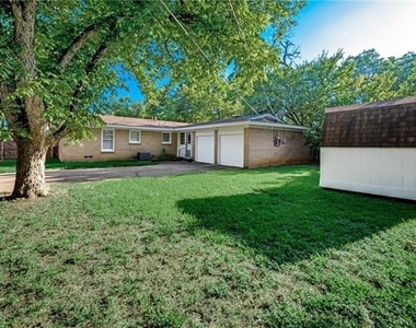 1601 Larkspur Drive - Photo Thumbnail 26
