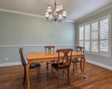 2056 Barret Drive - Photo Thumbnail 2
