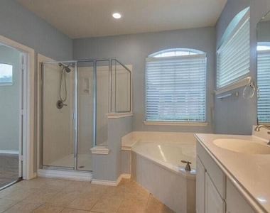 2056 Barret Drive - Photo Thumbnail 14