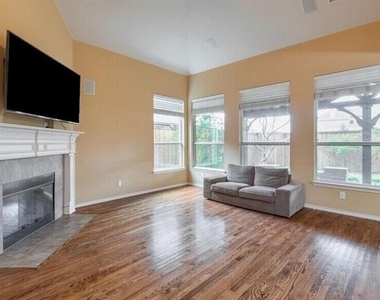 2056 Barret Drive - Photo Thumbnail 4
