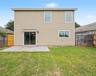 1733 Vineridge Lane - Photo Thumbnail 25