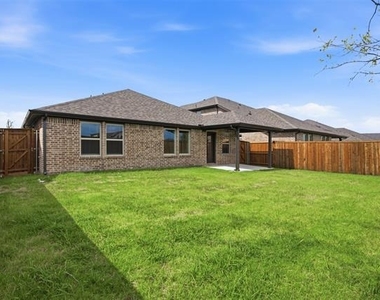 825 Birdie Drive - Photo Thumbnail 29