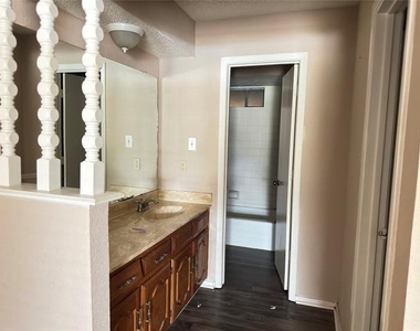 1444 Pinnacle Peak Drive - Photo Thumbnail 5