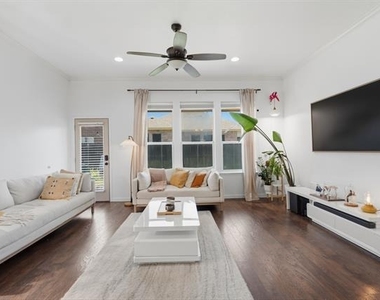 4507 Fox River Trail - Photo Thumbnail 5