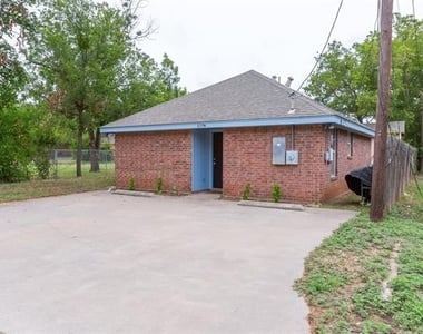 634 E North 16th Street - Photo Thumbnail 27
