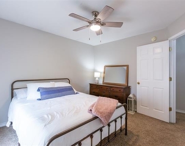 634 E North 16th Street - Photo Thumbnail 15